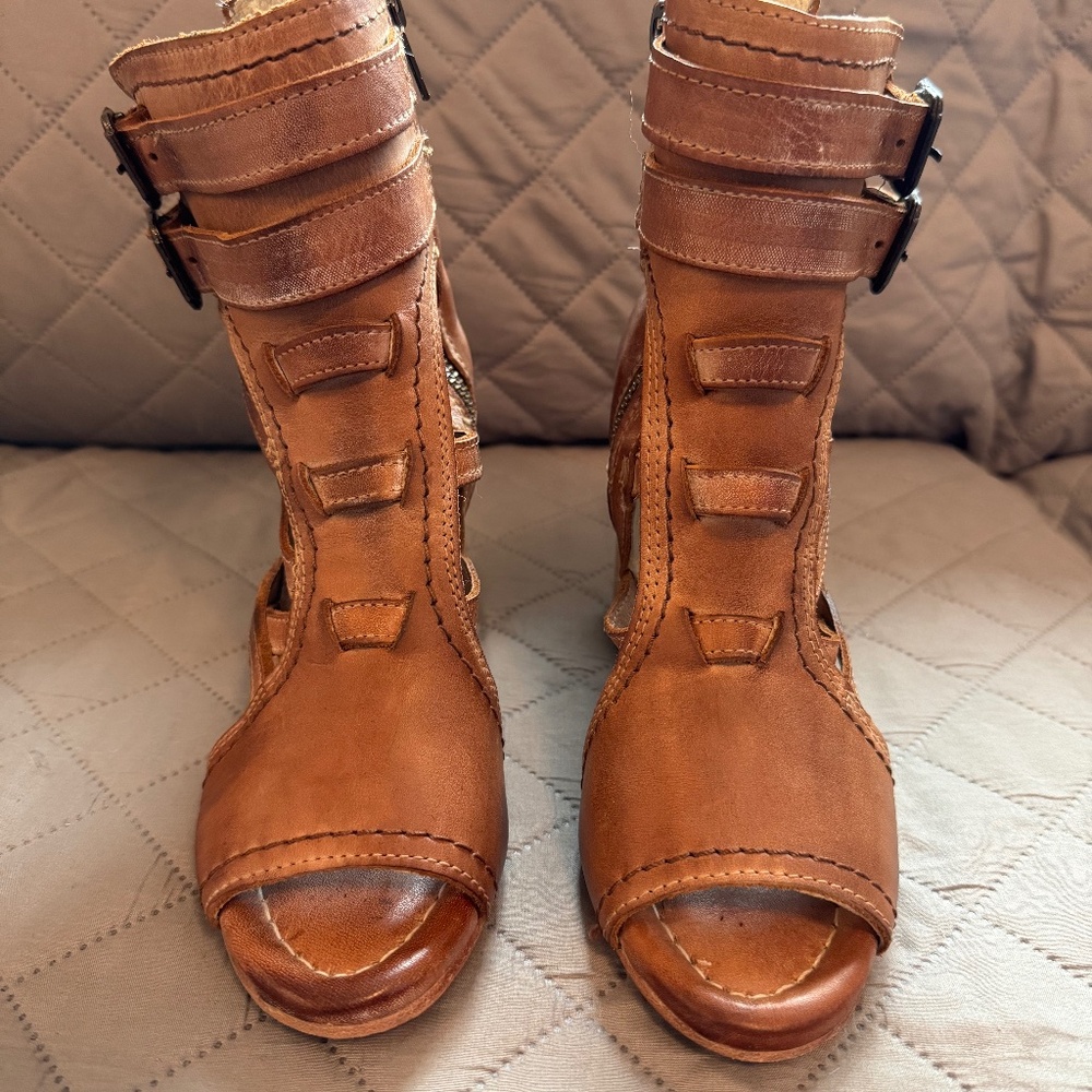 Freebird By Steven, Tiara Sandals Gladiator Style